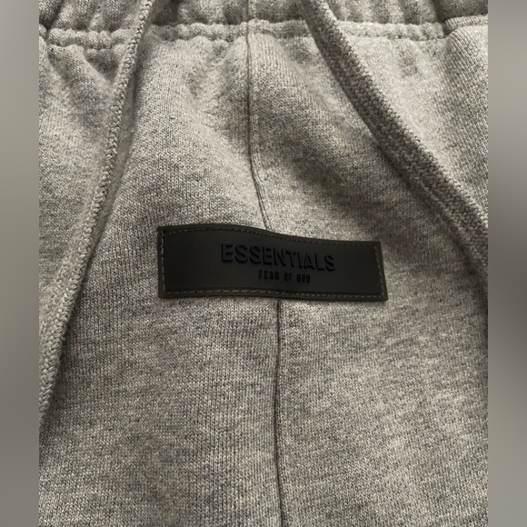 NEW🔥 - ESSENTIALS - Fear of God Dark Oatmeal Sweatpants (Size L) - Authentic NWT - Picture 5 of 6